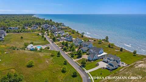 665 LANTERN WATCH DRIVE, SOUTH HAVEN, MI 49090