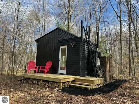 3755 S WIEMAN ROAD, BEAVERTON, MI 48612
