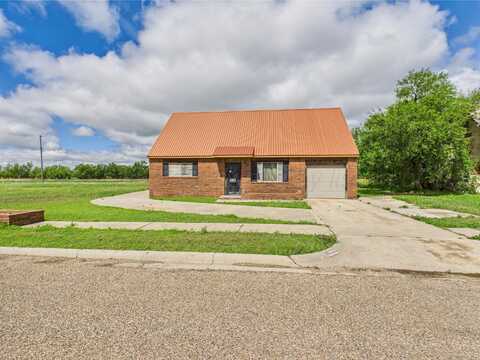 1108 Campanella Dr, Pampa, TX 79065