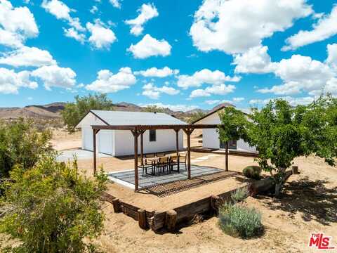 2677 Comer Ln, Landers, CA 92285