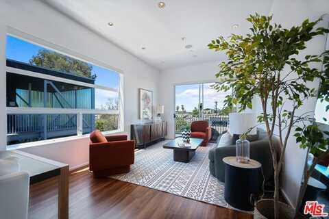 1050 N Gardner St, West Hollywood, CA 90046