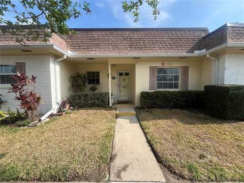 1654 S LAKE AVENUE, CLEARWATER, FL 33756