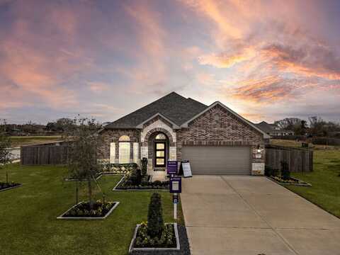 105 Bayou Bend Court, Angleton, TX 77515