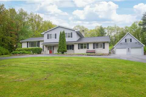 243 Sundance Road, Effort, PA 18330