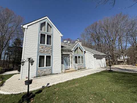 4160 Hickory Rd Road, Tobyhanna, PA 18466