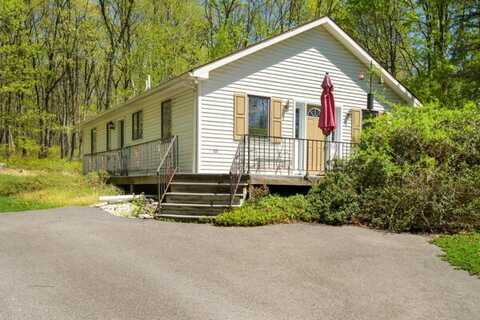 317 Fall Creek Terrace, Stroudsburg, PA 18360