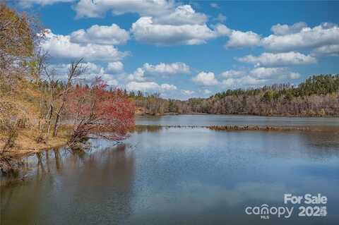 193,199 Table Rock Trace NW, Valdese, NC 28690