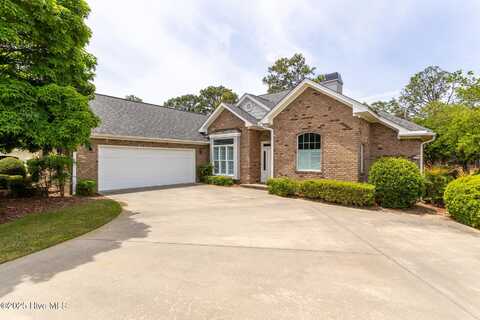 100 Paddock Lane, Southern Pines, NC 28387
