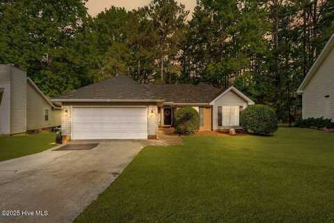 132 Kensington Way, Aberdeen, NC 28315