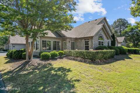 116 W Chelsea Court, Southern Pines, NC 28387