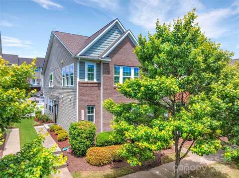 17913 Ragtop Day Lane, Cornelius, NC 28031