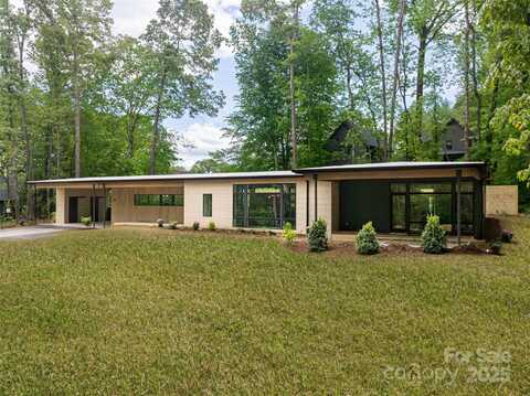 129 English Drive, Candler, NC 28715