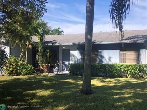 8431 NW 3rd St, Pembroke Pines, FL 33024