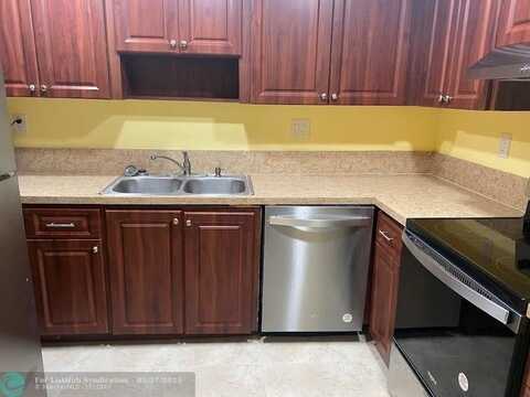 3307 NW 108th Dr, Coral Springs, FL 33065