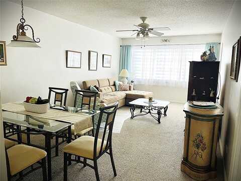 2200 Park Lane, Hollywood, FL 33021