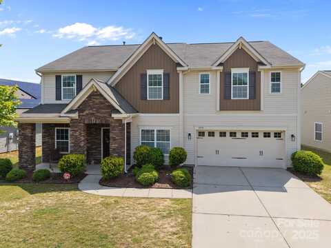 13315 Hunting Birds Lane, Charlotte, NC 28278