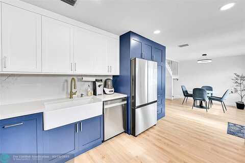 16419 Strawberry Way, Delray Beach, FL 33484