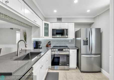 4600 W McNab Rd, Pompano Beach, FL 33069