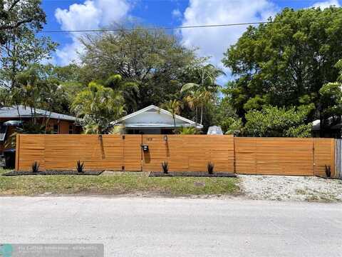 1015 SW 15th Ter, Fort Lauderdale, FL 33312