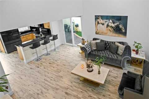 9837 NW 2nd Ct, Plantation, FL 33324