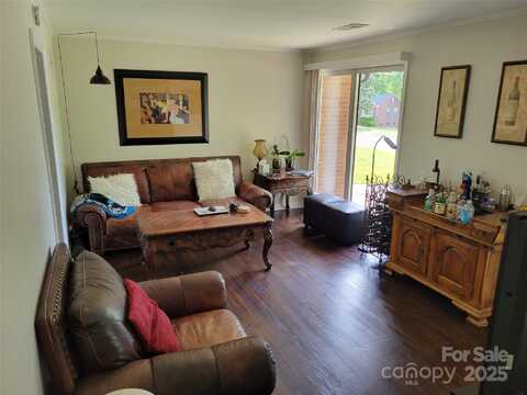 2939 Lasalle Street, Charlotte, NC 28216