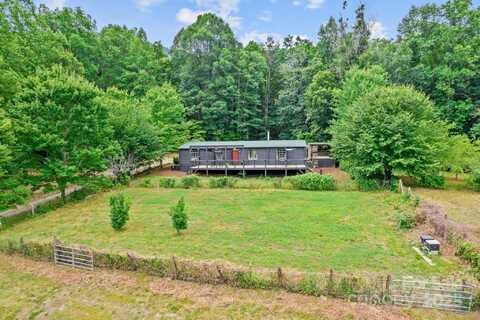 8252 Holbert Cove Road, Saluda, NC 28773