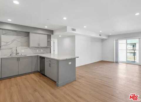 5405 Hermitage Ave, Valley Village, CA 91607
