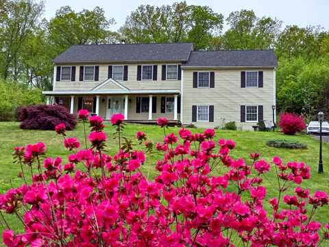 10 Secor Road, Brookfield, CT 06804