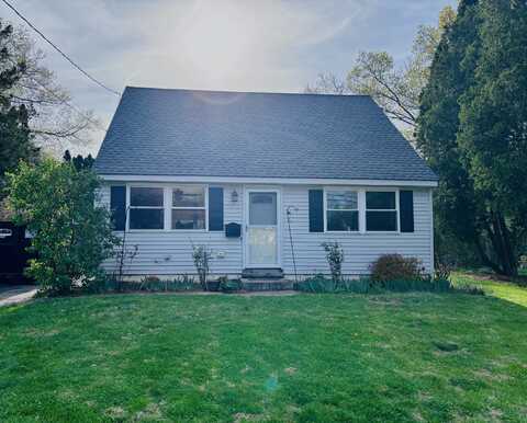 446 High Street, Windham, CT 06226