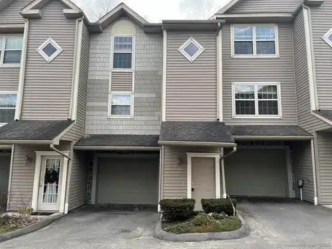 19 Hawthorne Drive, New London, CT 06320