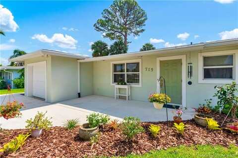715 SE Alamanda Way, Stuart, FL 34996
