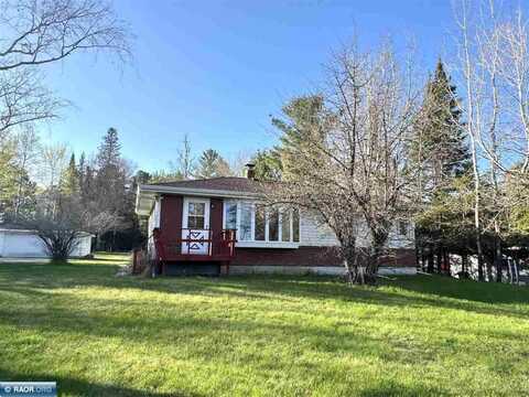 7661 Ely Lake Dr, Eveleth, MN 55734