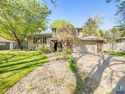 2305 E Harriet Lea, Sioux Falls, SD 57103