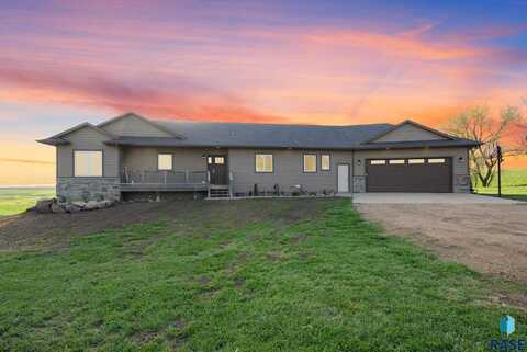 25467 455th Ave, Montrose, SD 57048
