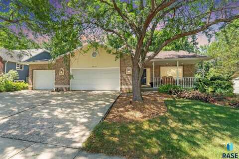 3601 S Genevieve Ave, Sioux Falls, SD 57103