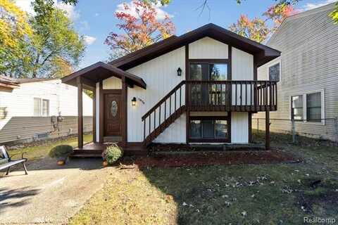 1975 Oldtown Avenue, West Bloomfield, MI 48324