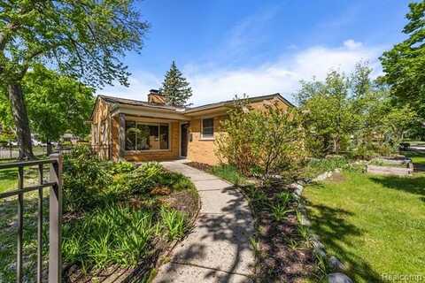 3907 Auburn Drive, Royal Oak, MI 48073