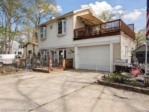 1735 Wickham, Commerce Township, MI 48382