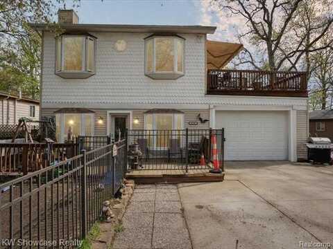1735 Wickham, Commerce Township, MI 48382