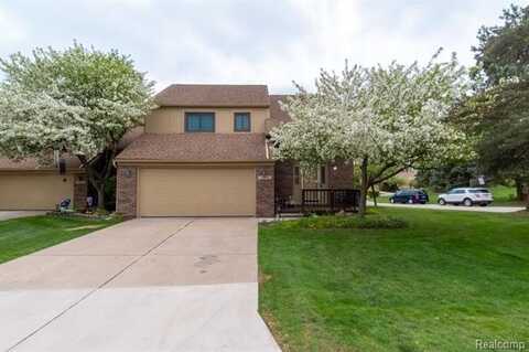2179 ROCHELLE PARK Drive, Rochester Hills, MI 48309