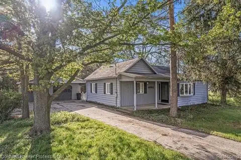 6093 PORTER Road, Grand Blanc, MI 48439