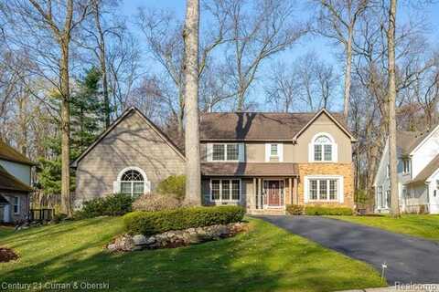 6262 Mission Drive, West Bloomfield, MI 48324