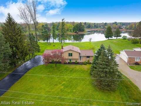 1365 THISTLERIDGE Drive, Holly, MI 48442