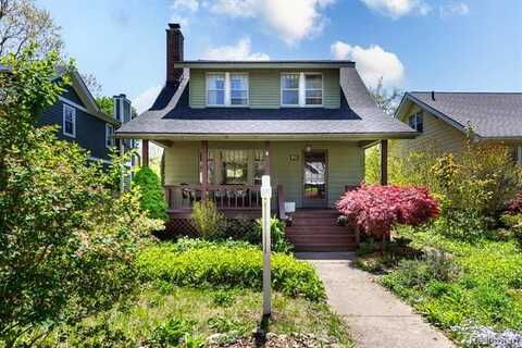 320 E FARNUM Avenue, Royal Oak, MI 48067