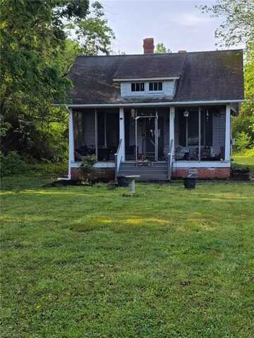 8910 Glass Road, Hayes, VA 23072