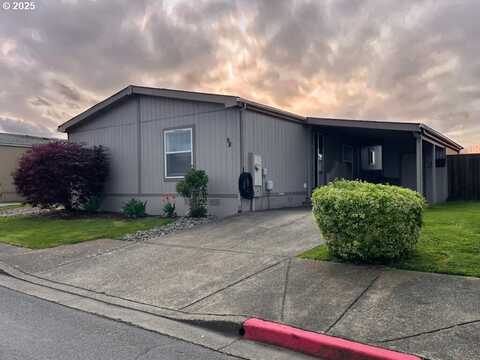1000 S MCKERN CT, Newberg, OR 97132