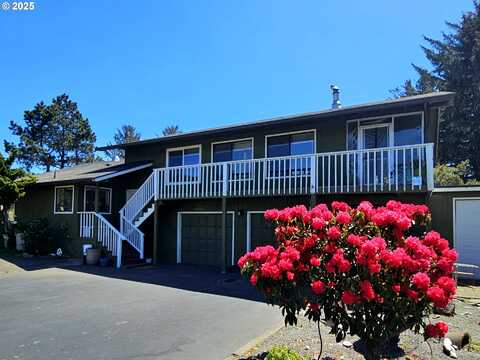 97950 Holly LN, Brookings, OR 97415