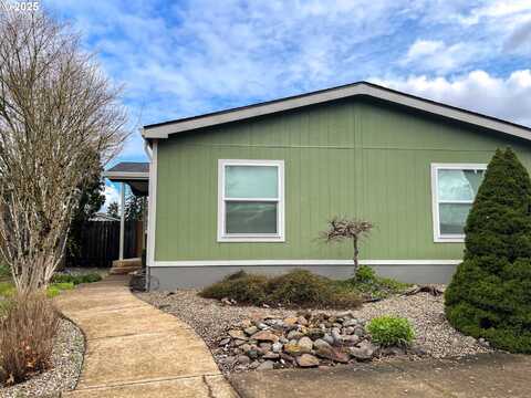 1313 BRAMBLEWOOD LN, Eugene, OR 97404