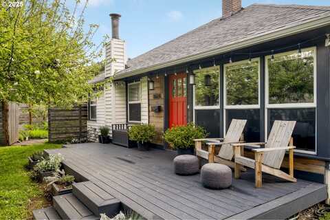 8604 NE DYER ST, Portland, OR 97220