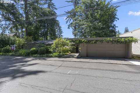 2588 SW RAVENSVIEW DR, Portland, OR 97201